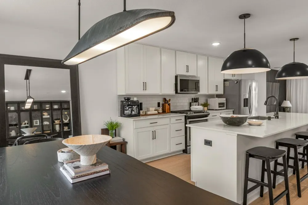 15577 Everglade Avenue Apple Valley, MN 55124
