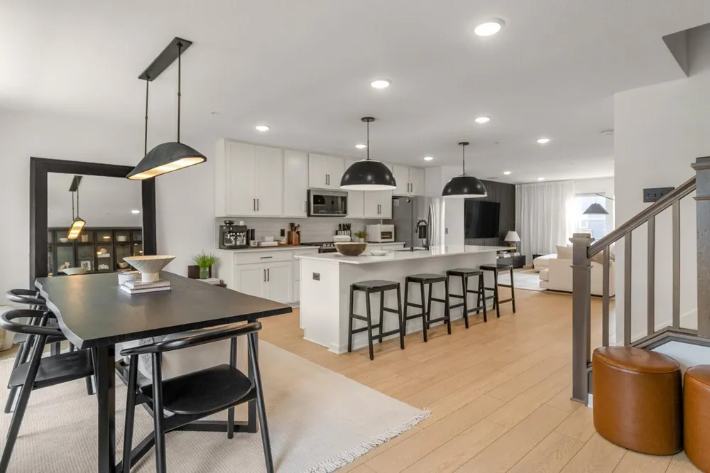 15577 Everglade Avenue Apple Valley, MN 55124