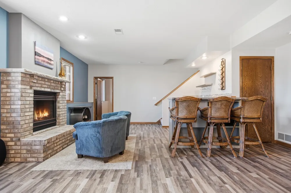 19331 Baldwin Street NW Elk River, MN 55330