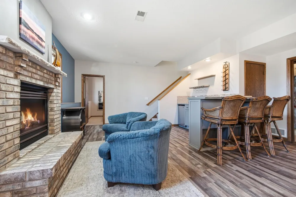 19331 Baldwin Street NW Elk River, MN 55330