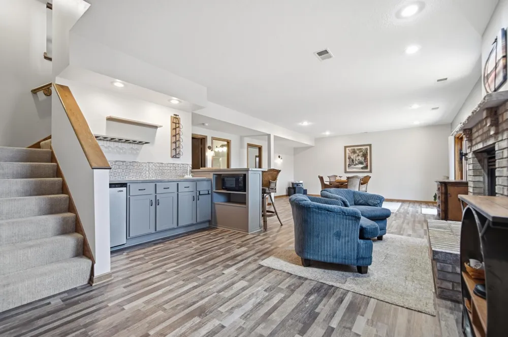 19331 Baldwin Street NW Elk River, MN 55330