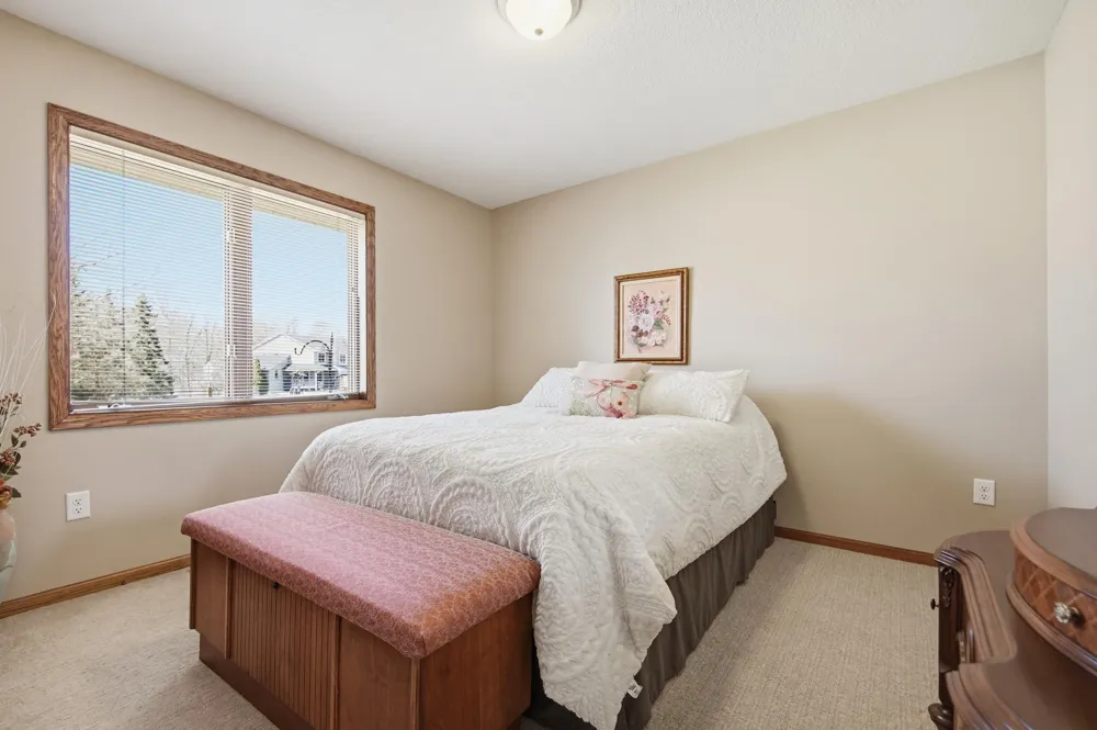 19331 Baldwin Street NW Elk River, MN 55330