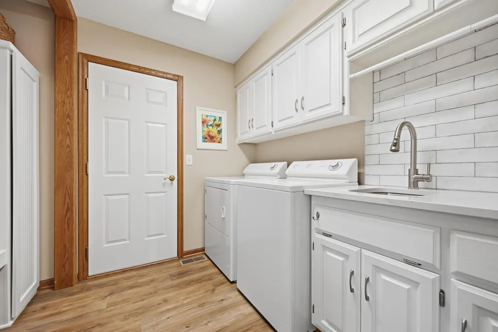 19331 Baldwin Street NW Elk River, MN 55330