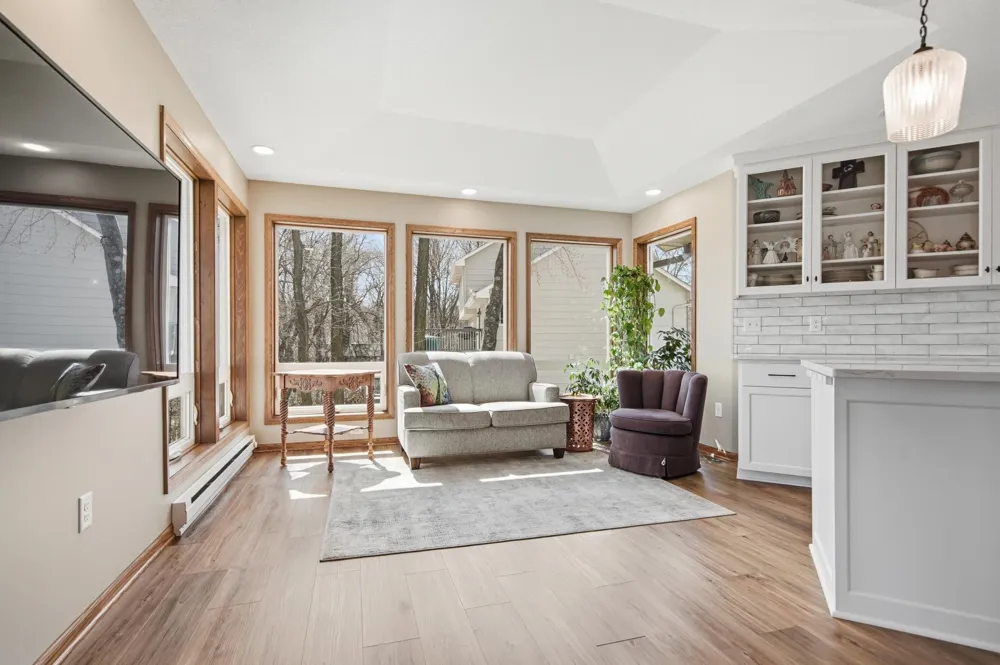 19331 Baldwin Street NW Elk River, MN 55330