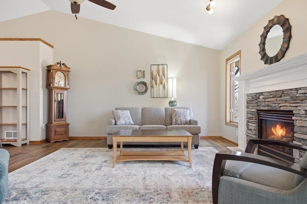 19331 Baldwin Street NW Elk River, MN 55330