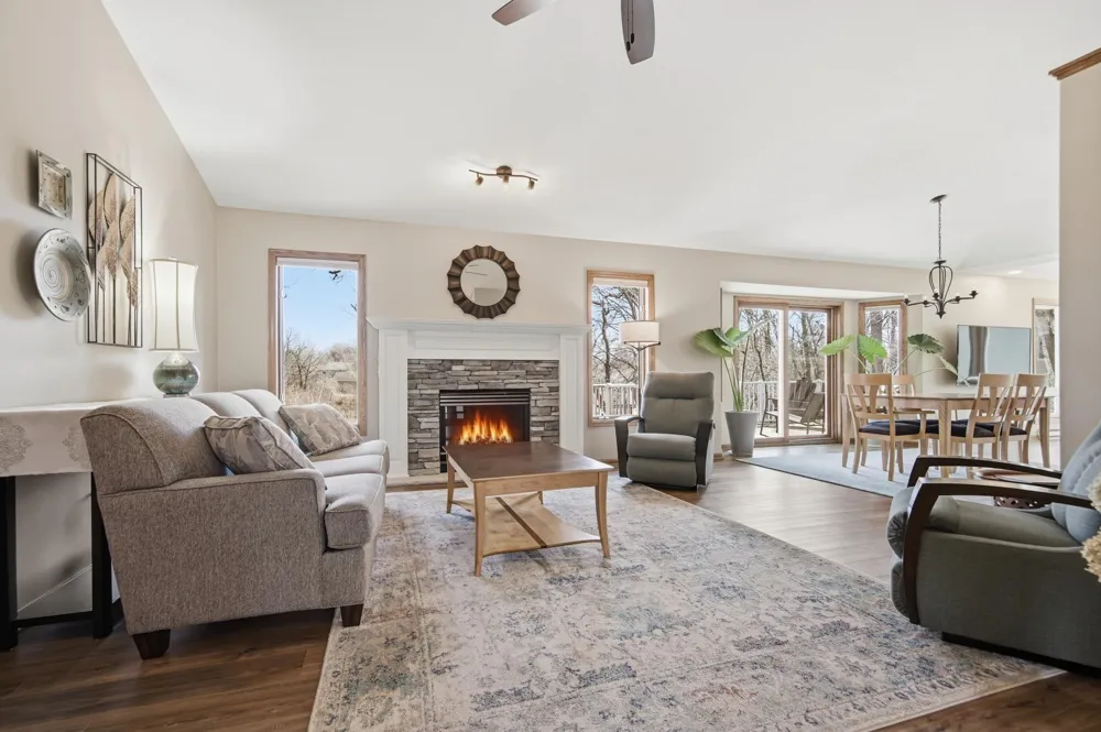 19331 Baldwin Street NW Elk River, MN 55330