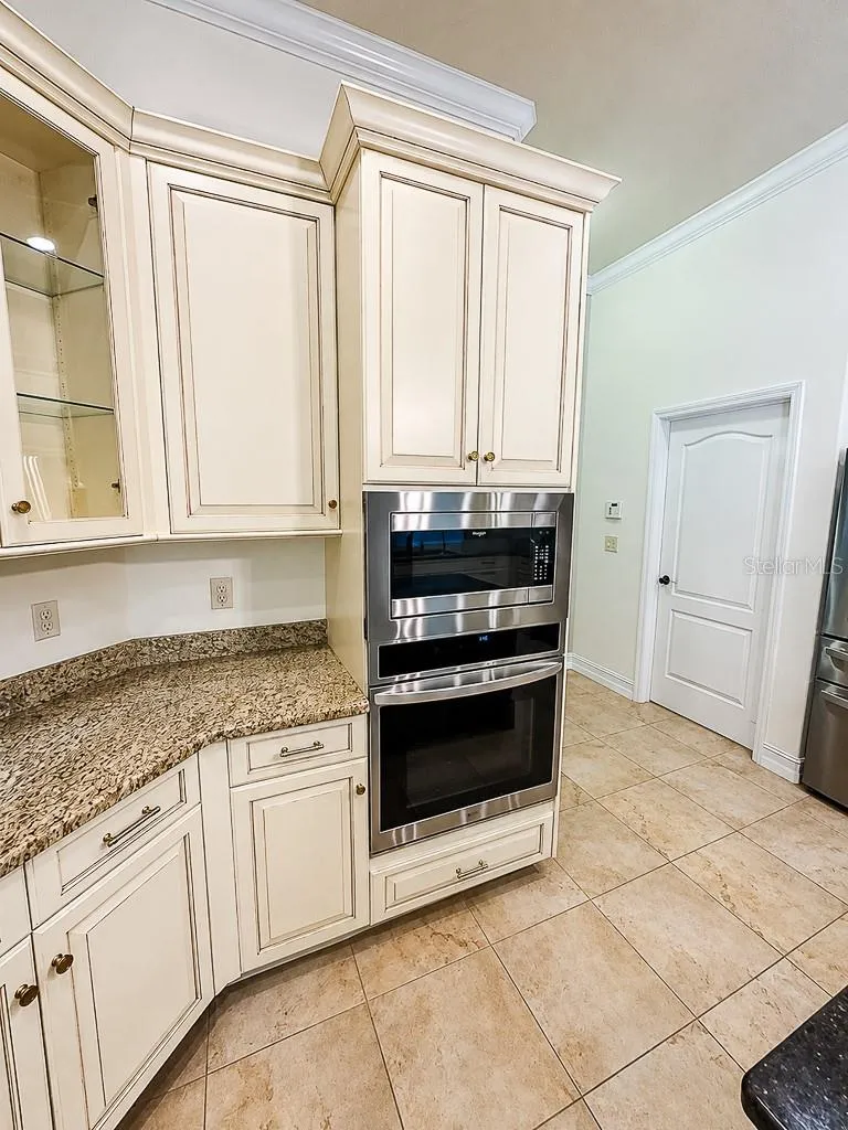 1637 ABYSS DRIVE Odessa, FL 33556
