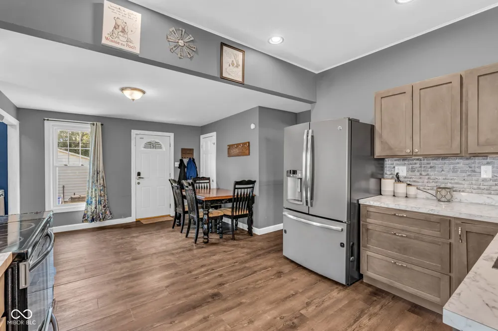 830 Elm Street Clinton, IN 47842