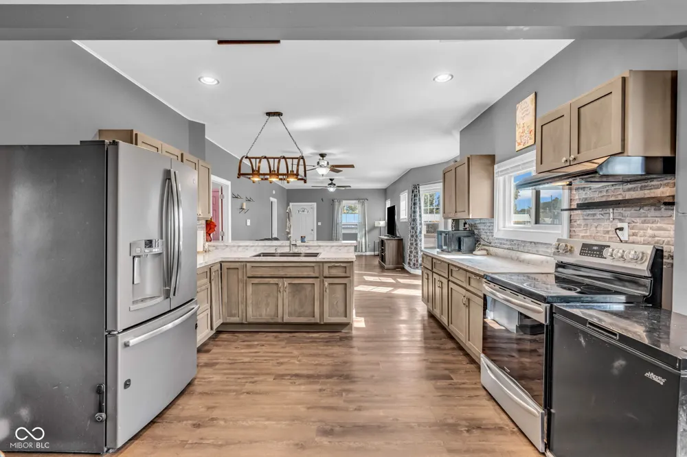 830 Elm Street Clinton, IN 47842