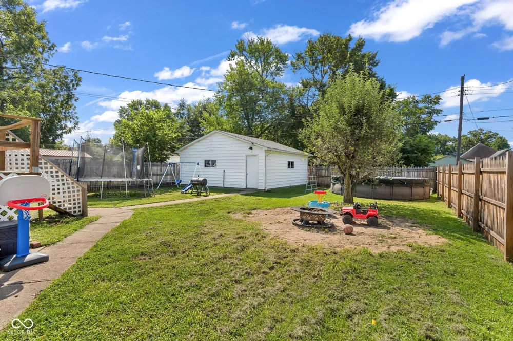 830 Elm Street Clinton, IN 47842