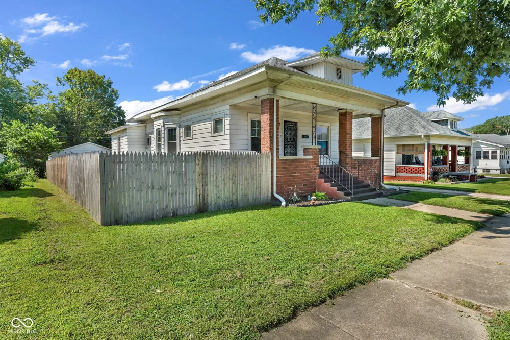 830 Elm Street Clinton, IN 47842