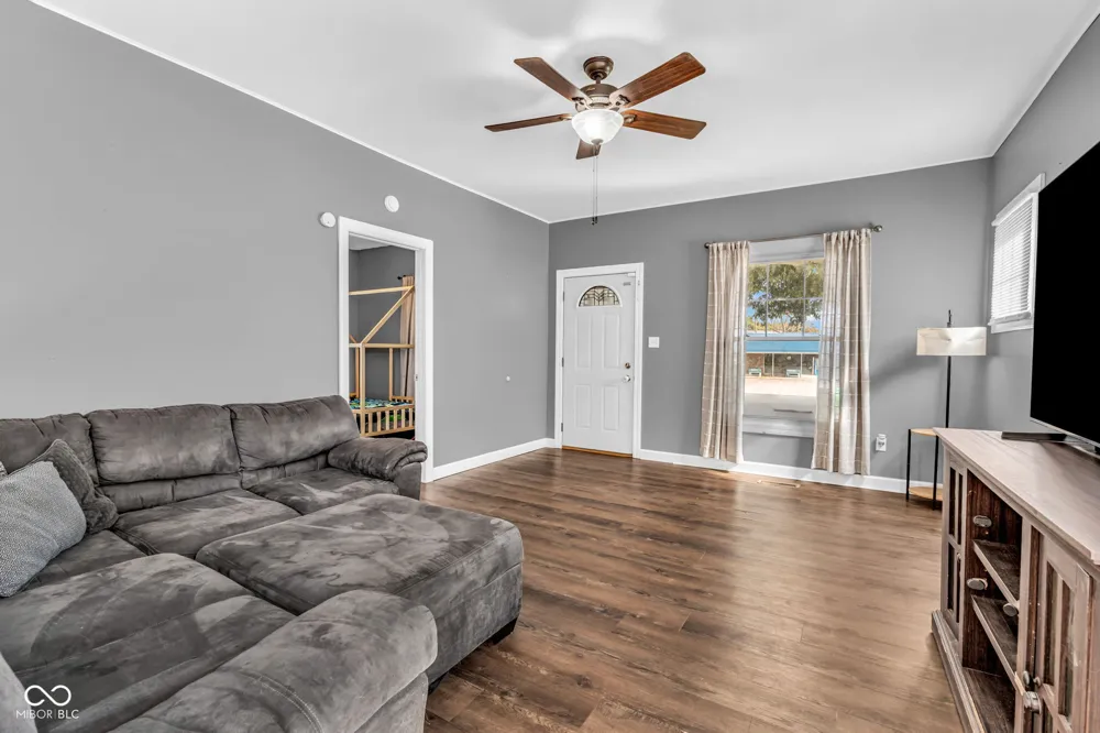 830 Elm Street Clinton, IN 47842