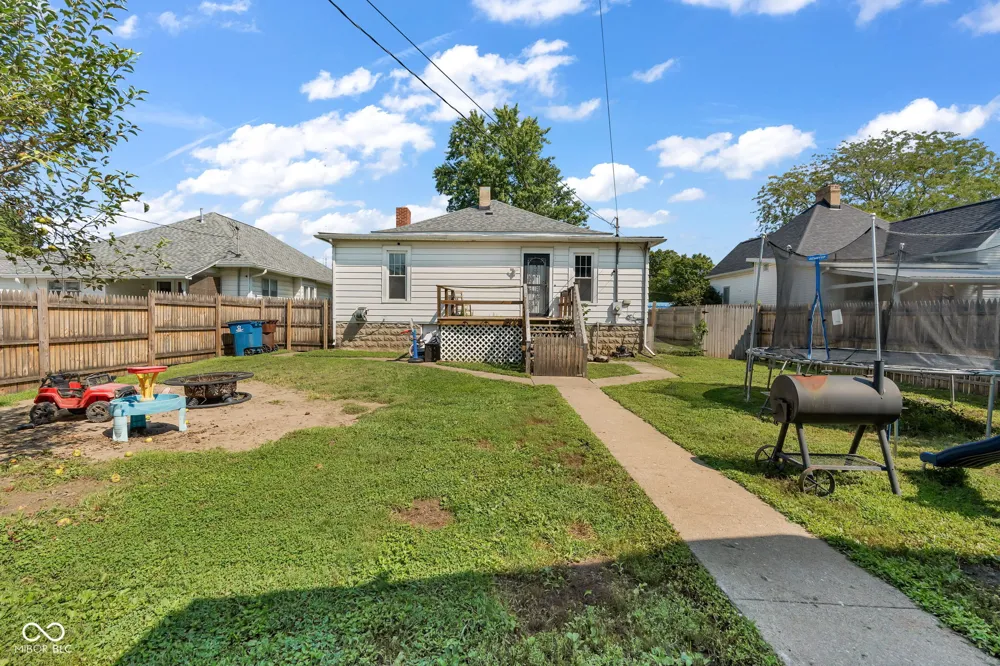 830 Elm Street Clinton, IN 47842