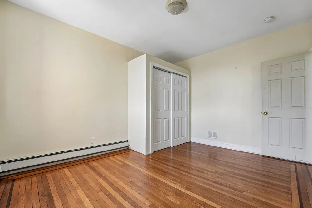 310 PALISADE AVE Union City, NJ 07097