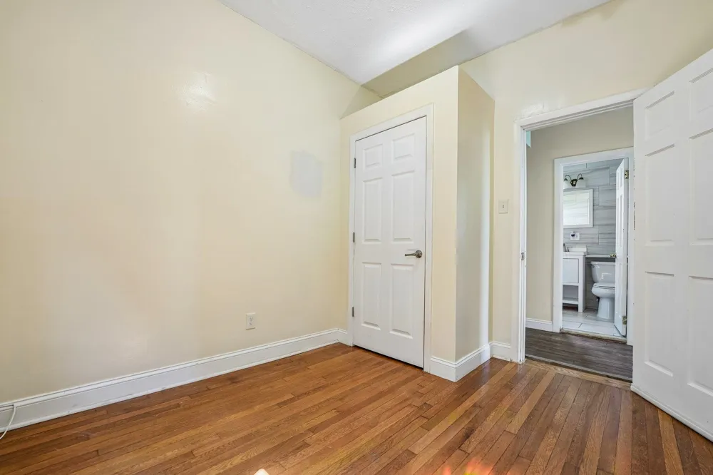 310 PALISADE AVE Union City, NJ 07097