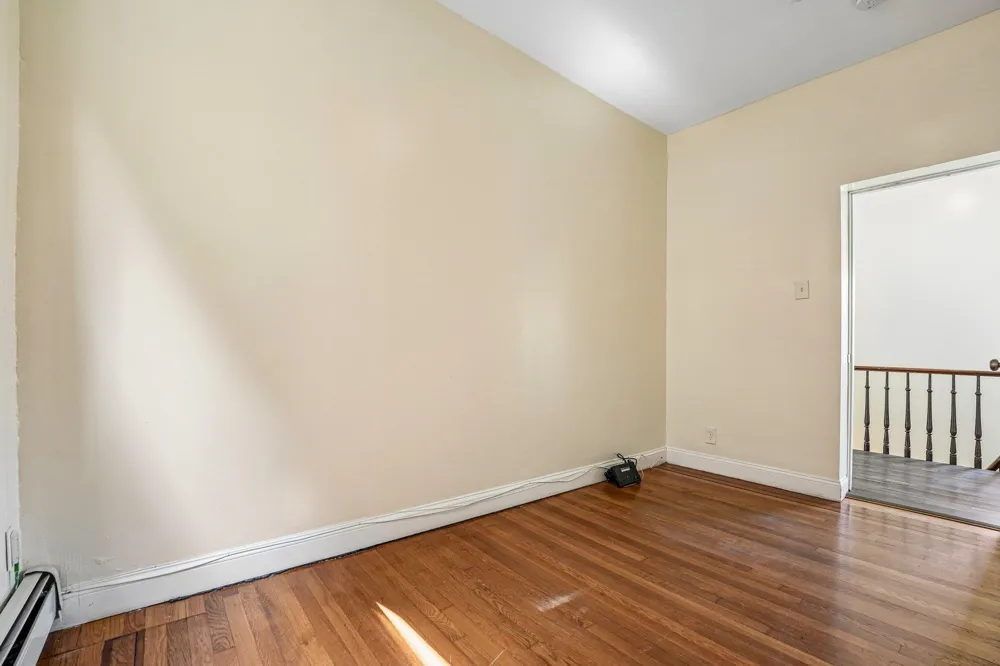 310 PALISADE AVE Union City, NJ 07097