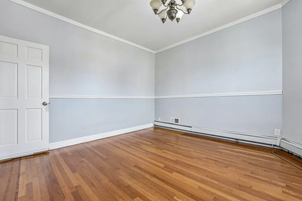310 PALISADE AVE Union City, NJ 07097