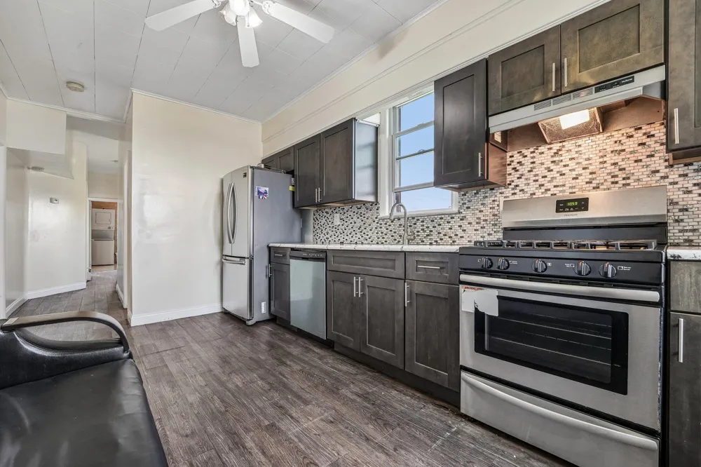 310 PALISADE AVE Union City, NJ 07097