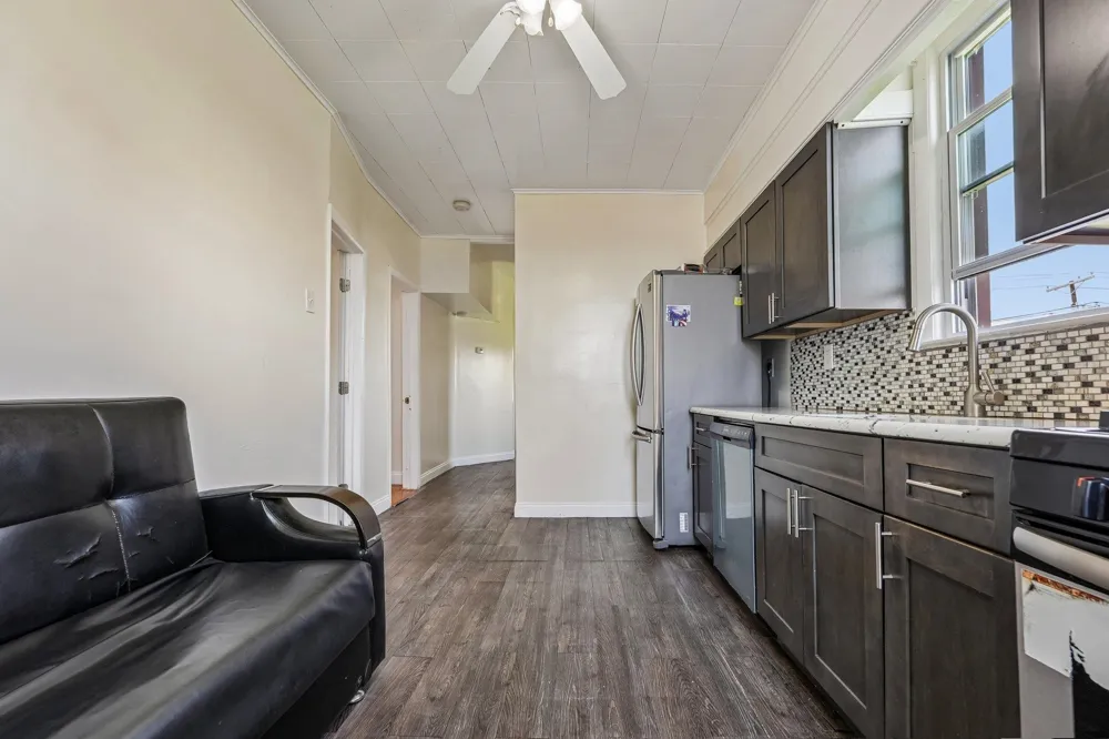 310 PALISADE AVE Union City, NJ 07097