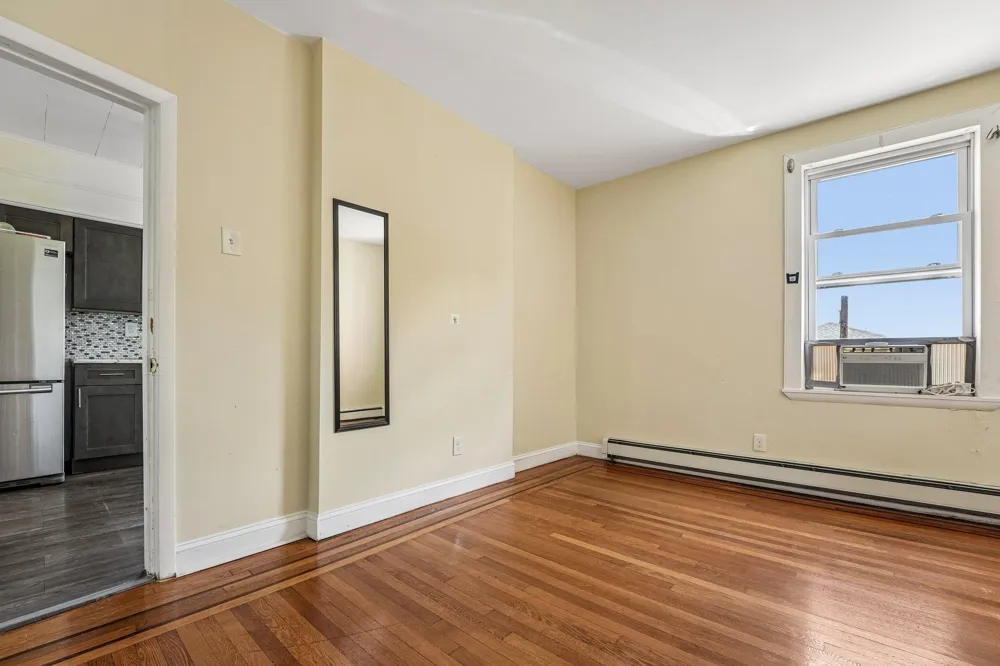 310 PALISADE AVE Union City, NJ 07097