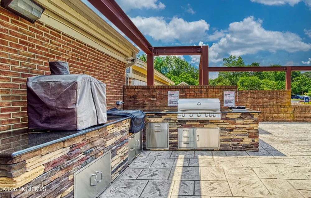 34 Cambridge Circle Manchester, NJ 08759