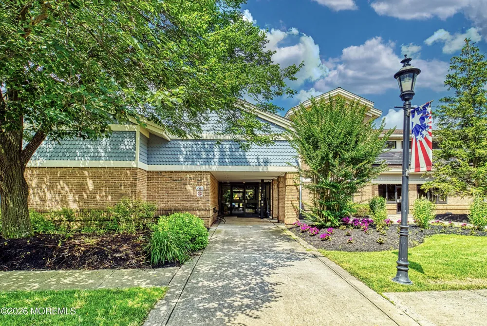 34 Cambridge Circle Manchester, NJ 08759