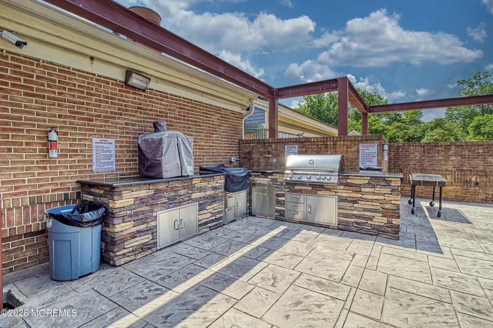 34 Cambridge Circle Manchester, NJ 08759