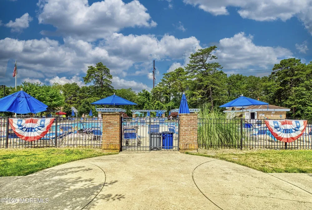 34 Cambridge Circle Manchester, NJ 08759