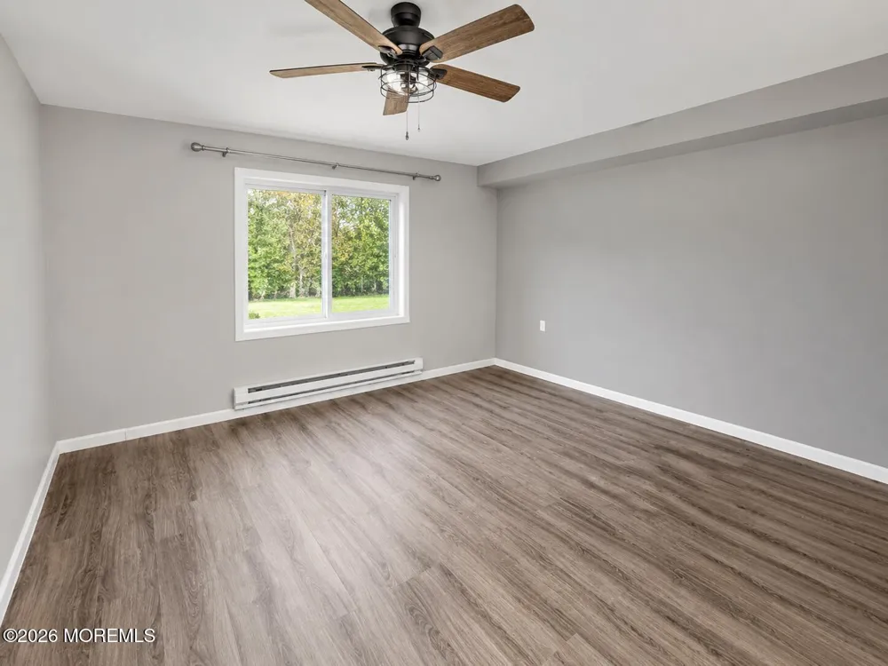34 Cambridge Circle Manchester, NJ 08759