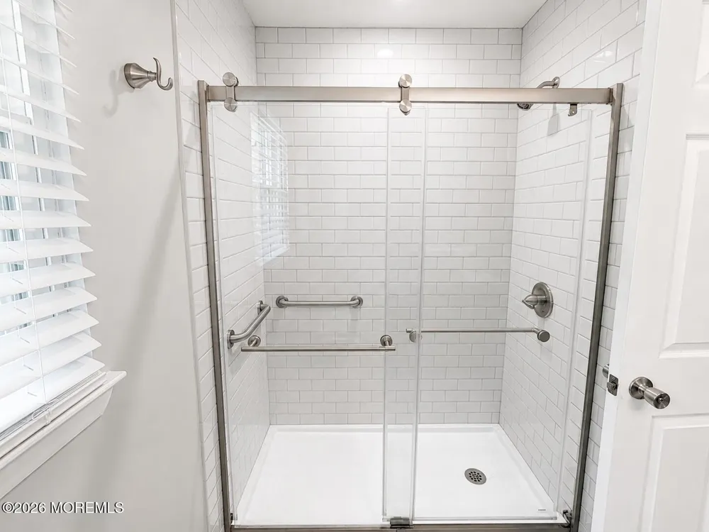 34 Cambridge Circle Manchester, NJ 08759