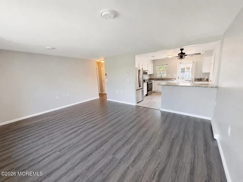 34 Cambridge Circle Manchester, NJ 08759