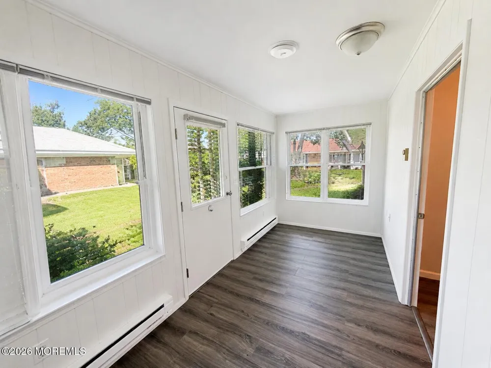 34 Cambridge Circle Manchester, NJ 08759