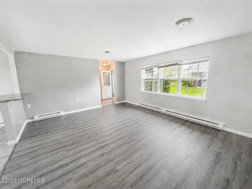 34 Cambridge Circle Manchester, NJ 08759