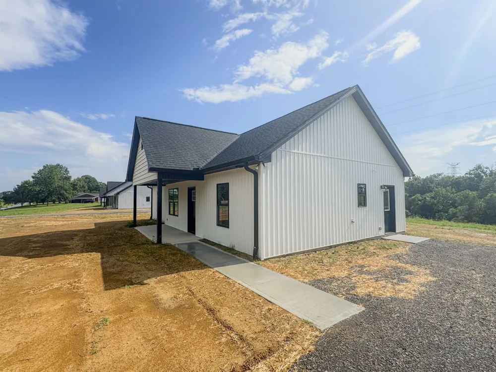 4701 Scottsville Rd Lafayette, TN 37083