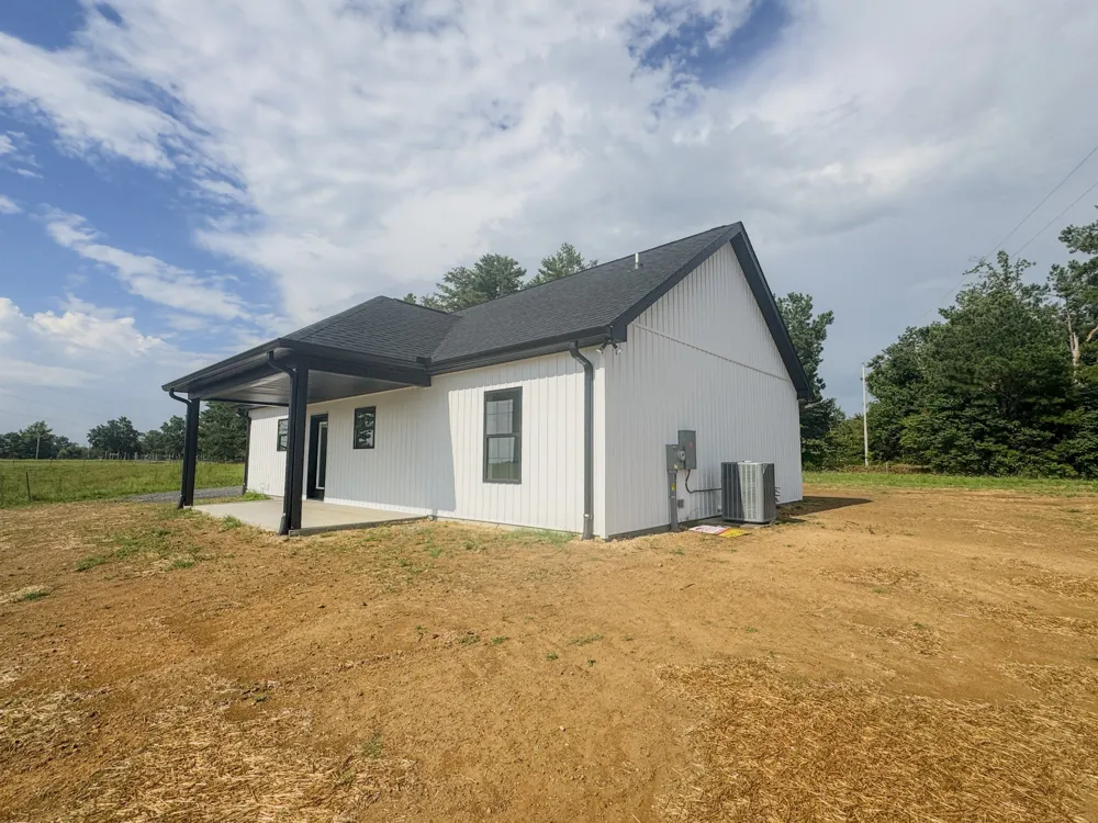 4701 Scottsville Rd Lafayette, TN 37083