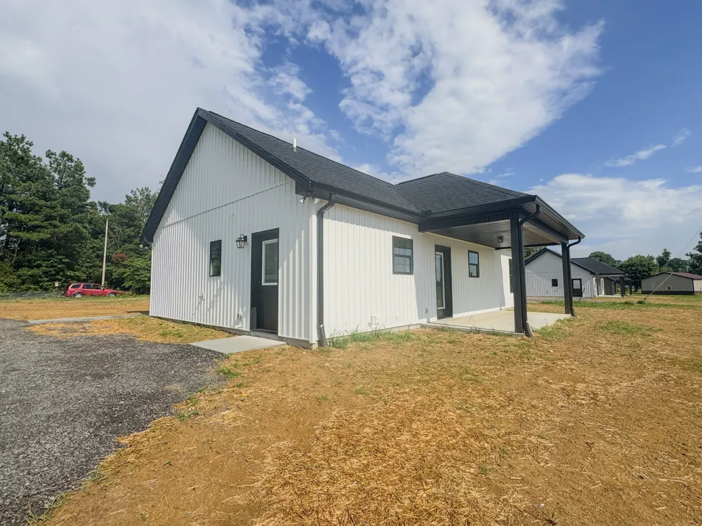 4701 Scottsville Rd Lafayette, TN 37083