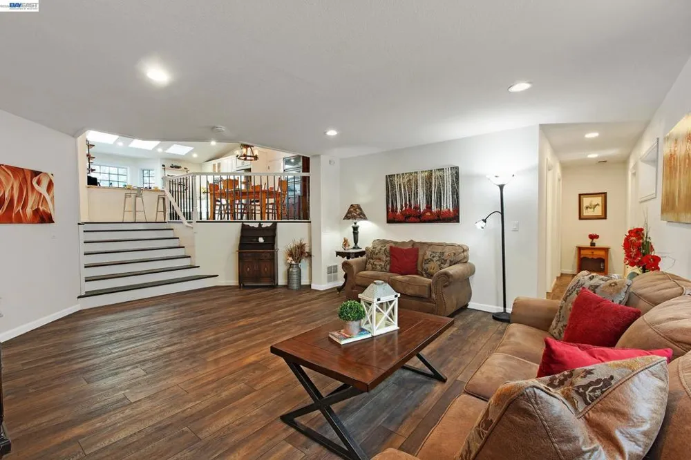 1932 College Ave Livermore, CA 94550
