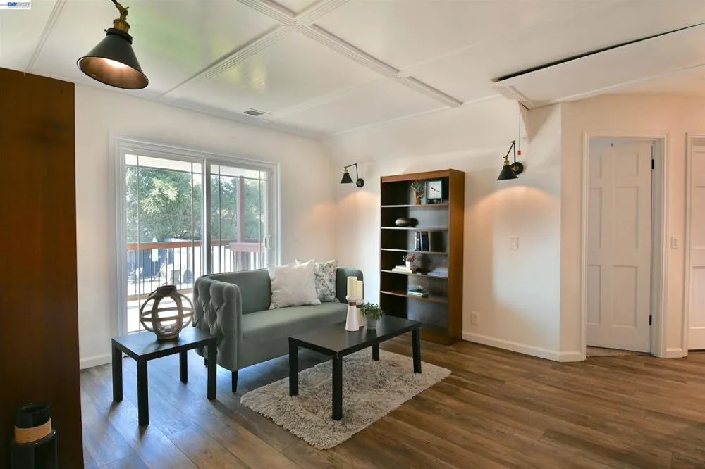 1932 College Ave Livermore, CA 94550