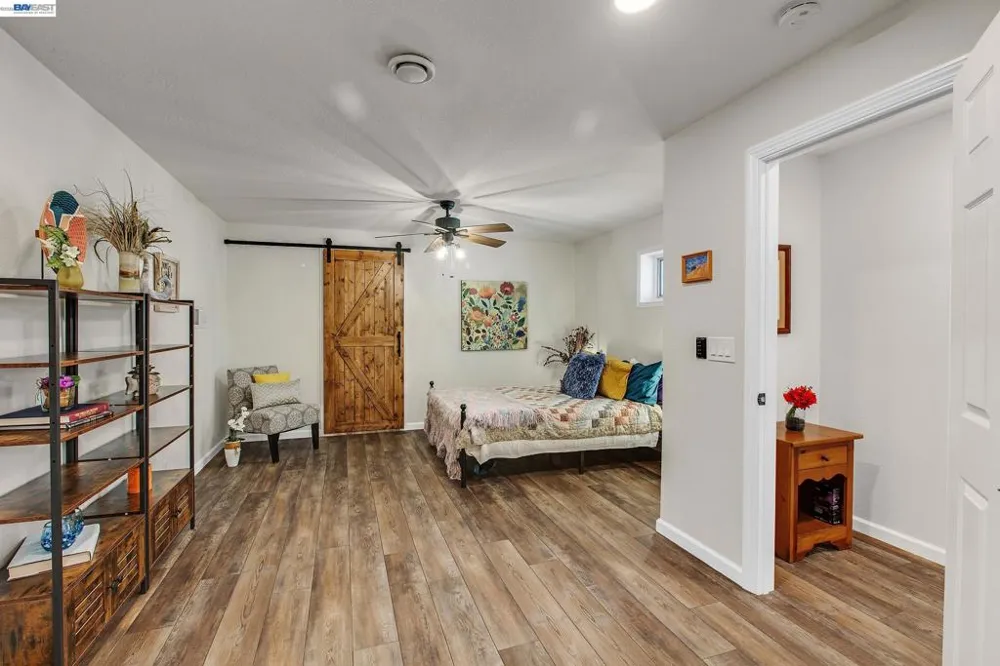 1932 College Ave Livermore, CA 94550