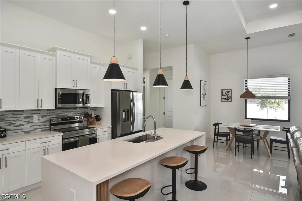 SE 2nd Avenue Cape Coral, FL 33990