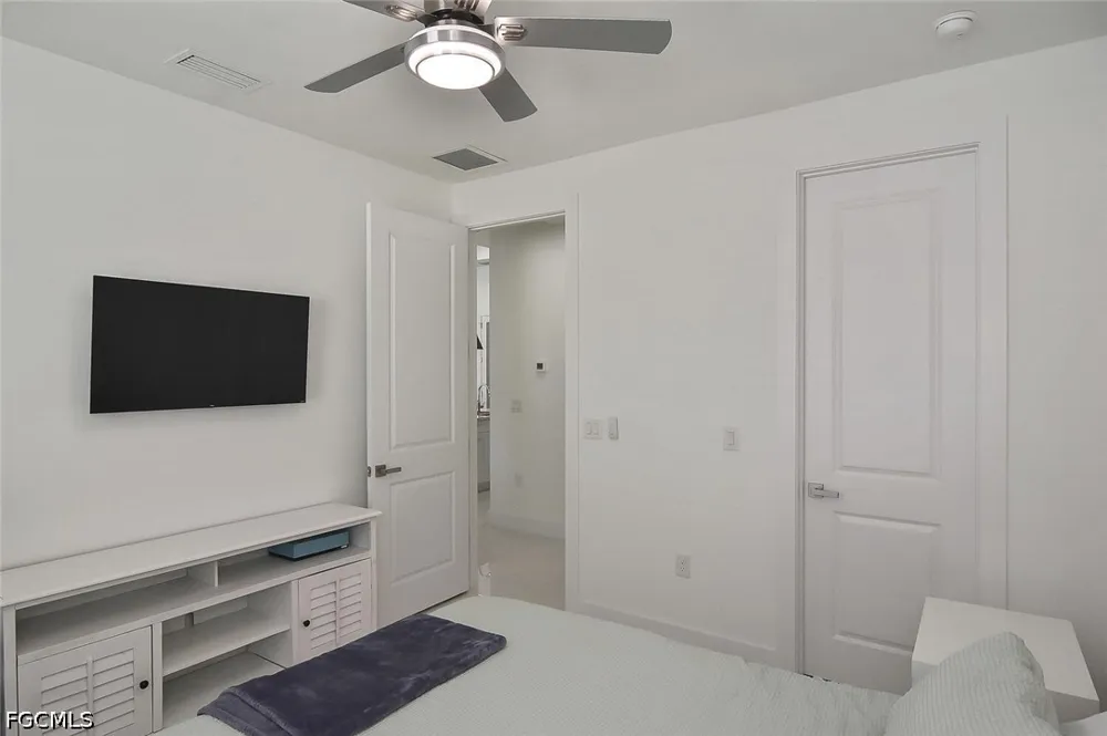 SE 2nd Avenue Cape Coral, FL 33990