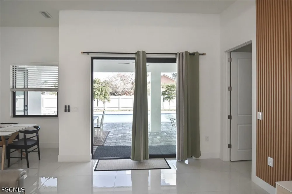 SE 2nd Avenue Cape Coral, FL 33990