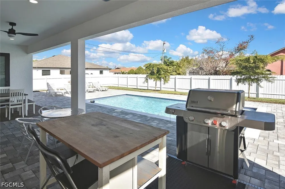 SE 2nd Avenue Cape Coral, FL 33990