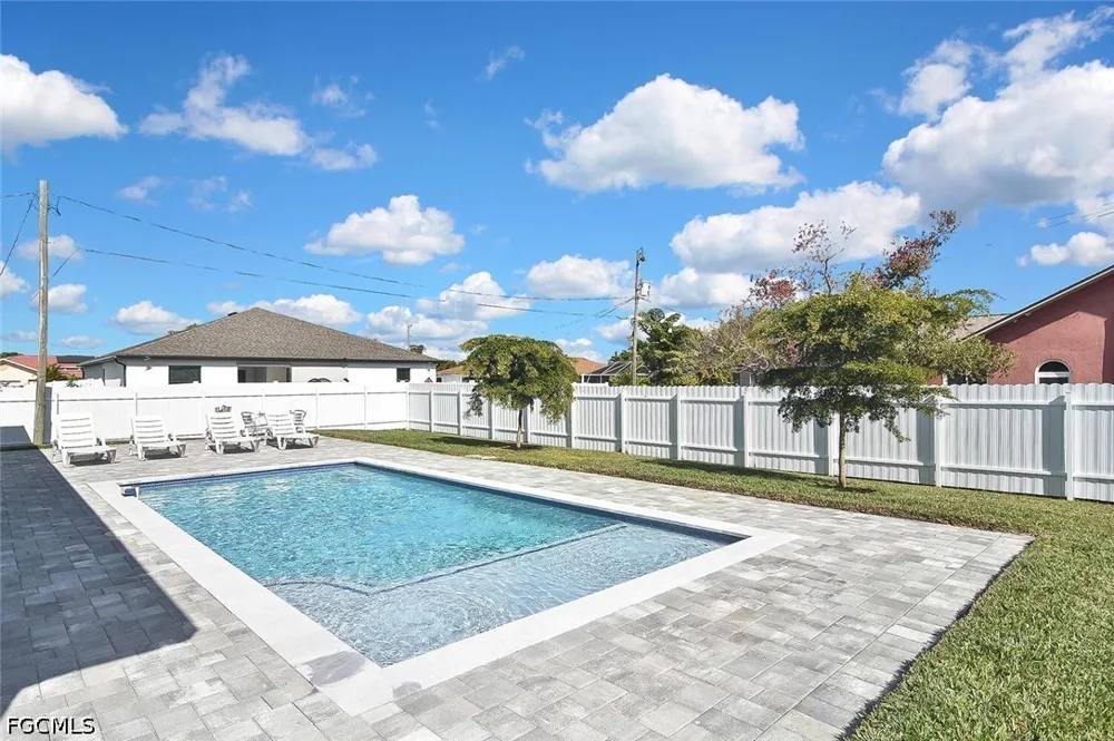 SE 2nd Avenue Cape Coral, FL 33990
