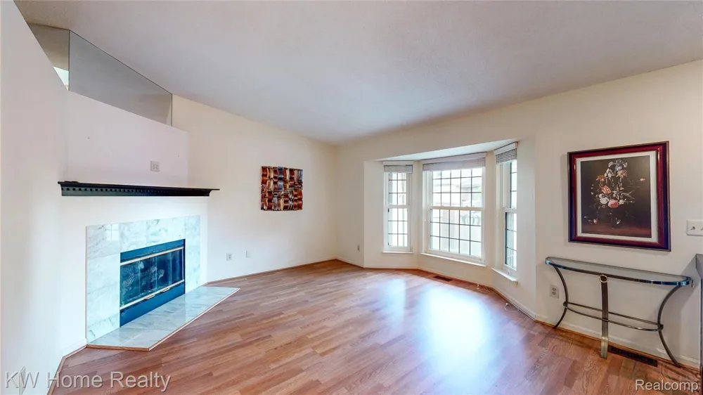 38608 Chessington Farmington Hills City, MI 48331