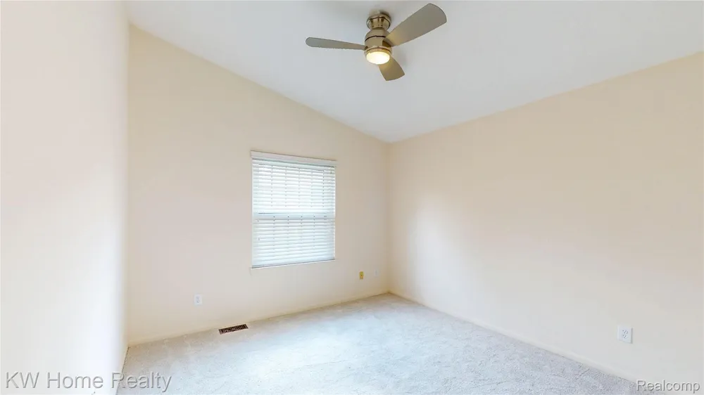 38608 Chessington Farmington Hills City, MI 48331
