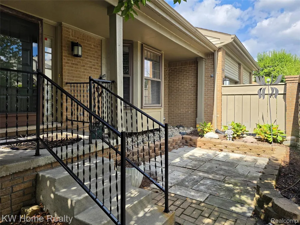 38608 Chessington Farmington Hills City, MI 48331