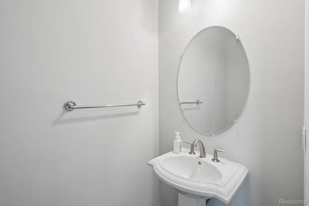 2845 Hardwick Road Ann Arbor City, MI 48105