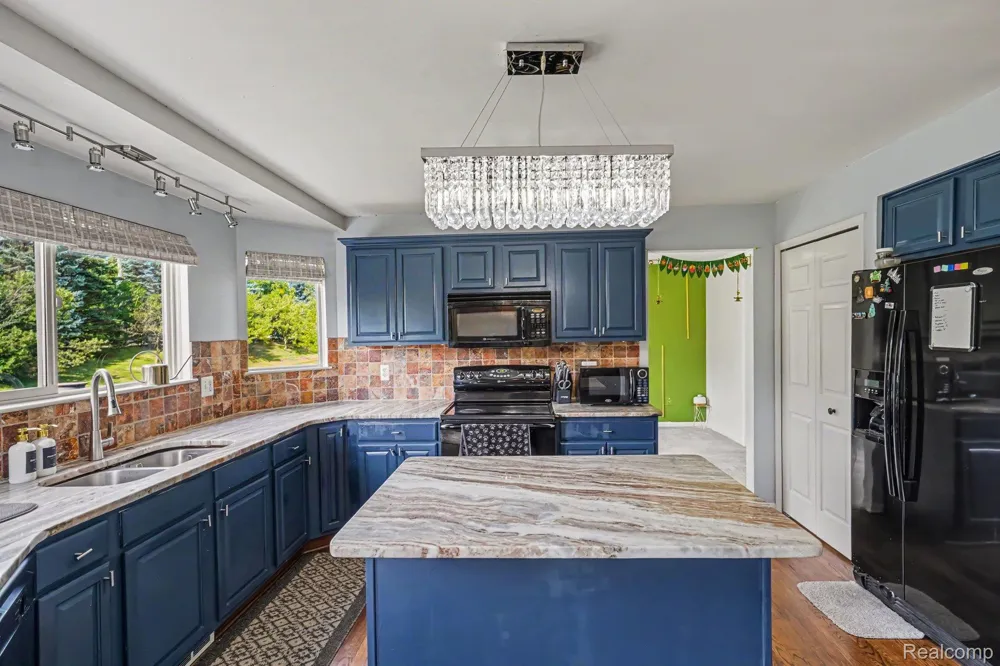 25932 Cobblers Lane Lyon Charter Township, MI 48178