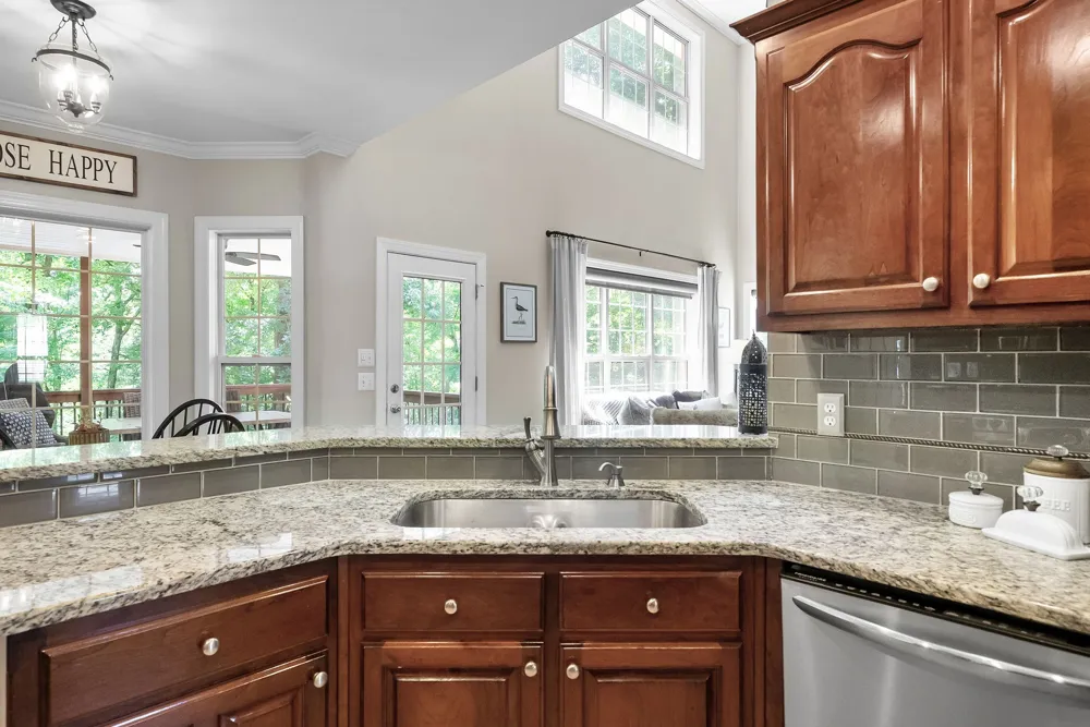 274 Yearling Trce Pleasant View, TN 37146